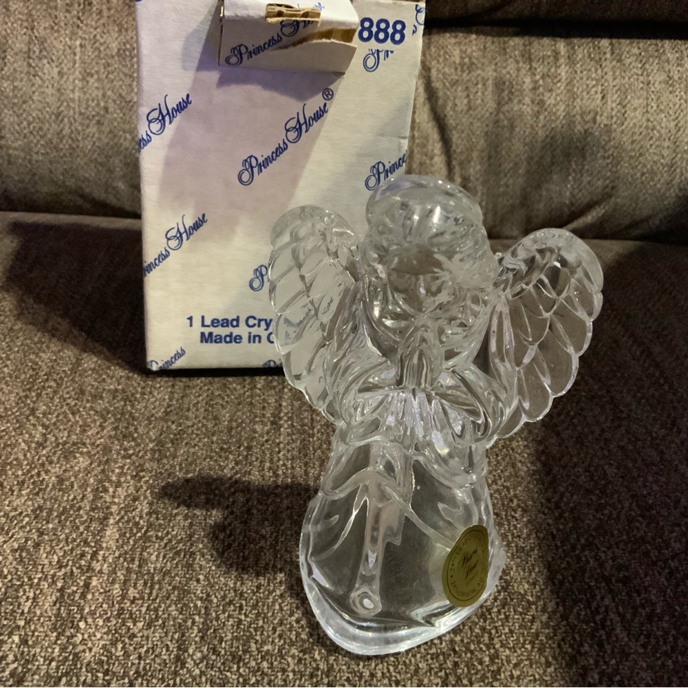 Princess House Clear Lead Crystal Kneeling Angel Figurine